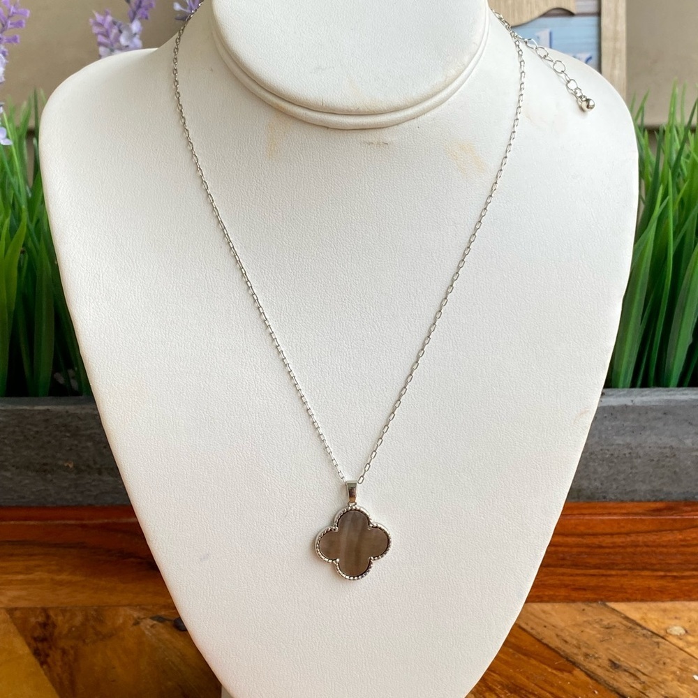 NECKLACE - Picture 3 of 5